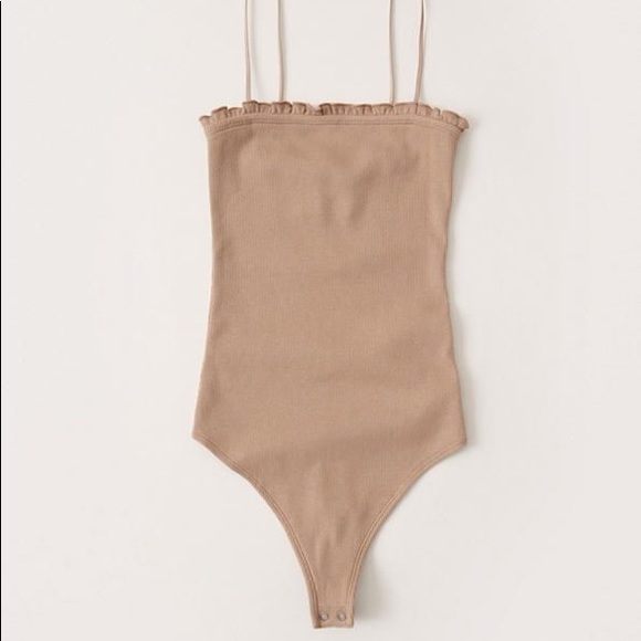 BNWT ruffle trim bodysuit - Picture 4 of 5